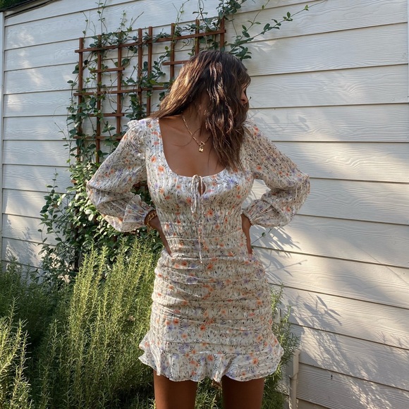 Lovers + Friends Dresses & Skirts - Floral print mini dress